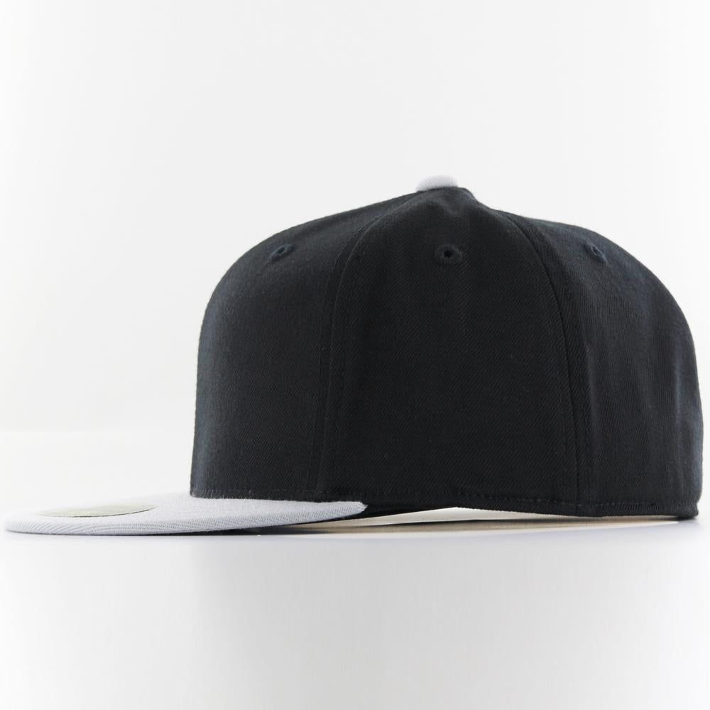 Premium 210 fitted cap 2-tone blk/gry - Shop-Tetuan