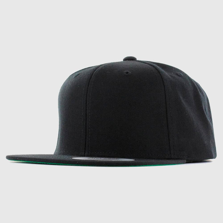 The Classics Yupoong snapback black - Shop-Tetuan