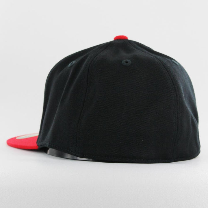 Premium 210 fitted cap 2-tone blk/red - Shop-Tetuan