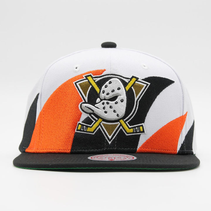 Mitchell & Ness NHL Vintage Sharktooth snapback A Ducks white/black - Shop-Tetuan