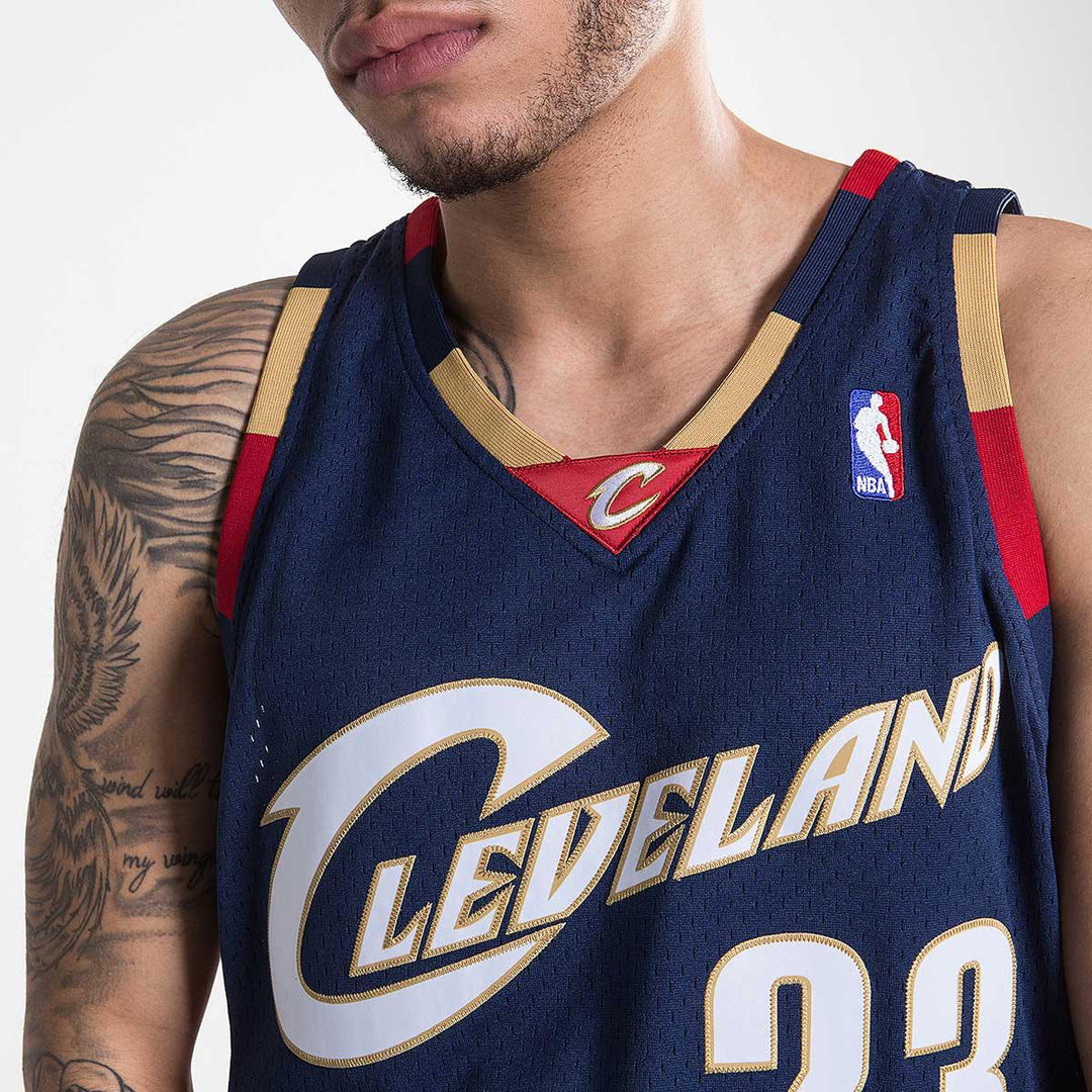 Mitchell & Ness NBA Swingman jersey C Cavaliers navy - Shop-Tetuan